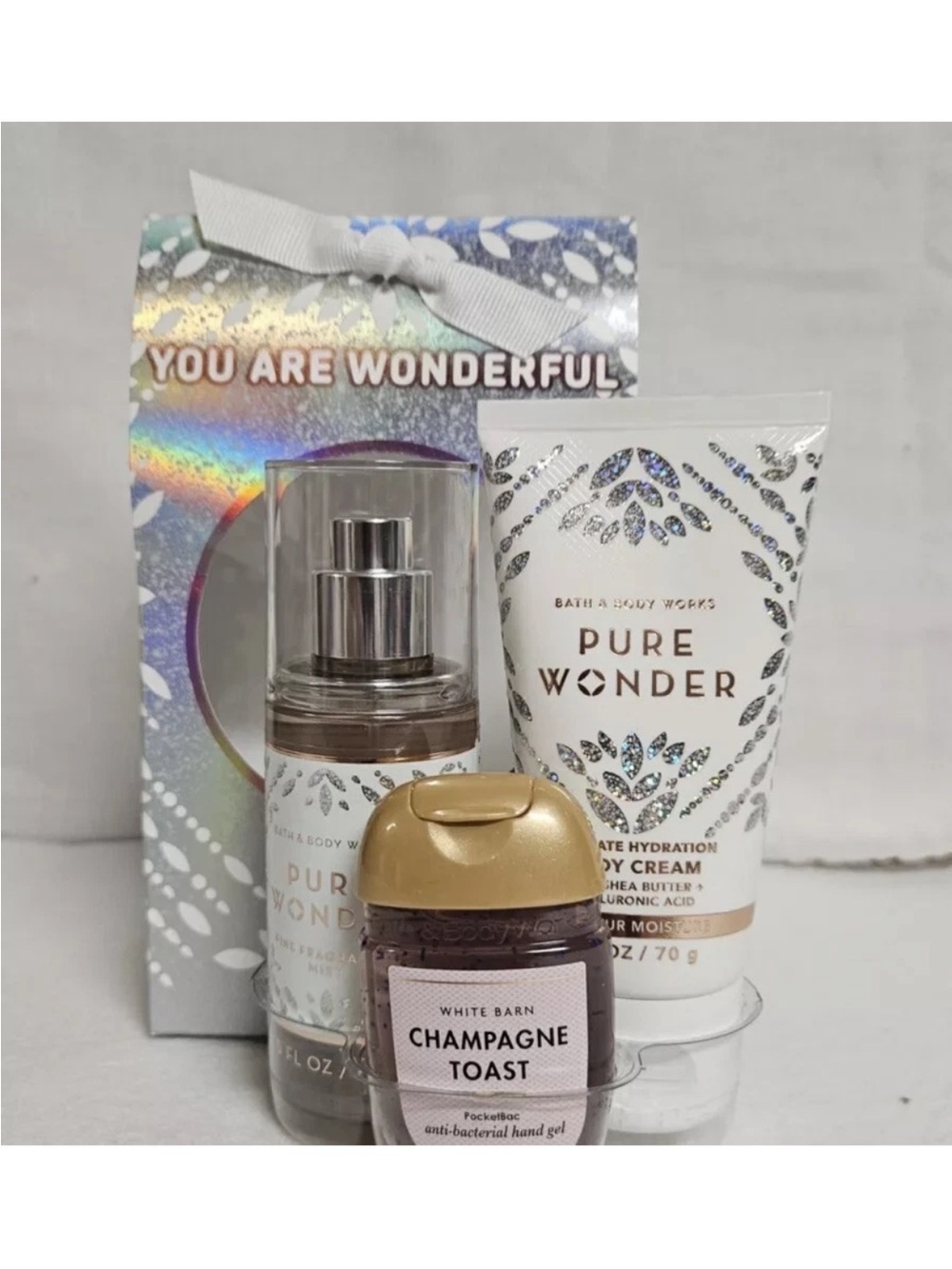 Bath & Body Works Pure Wonder Gift Set - White & Gold
